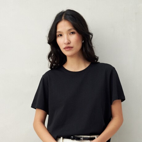 REMERA ORELIA Negro