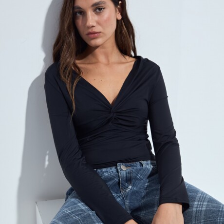 TOP KRAVIS Negro
