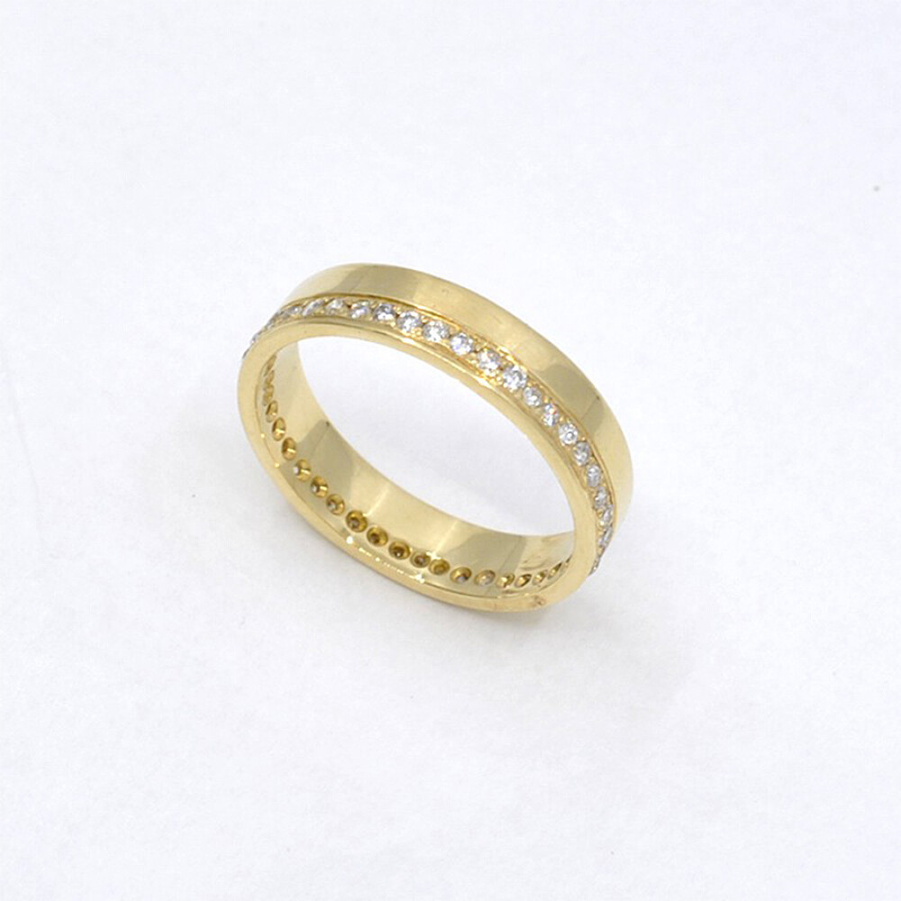 Alianza En Oro 18K Con Brillantes Alianza En Oro 18K Con Brillantes