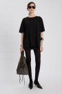 REMERA ADRASTEA Negro