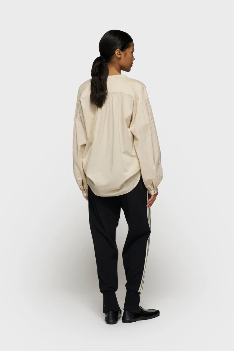 FLOWY BLOUSE Beige