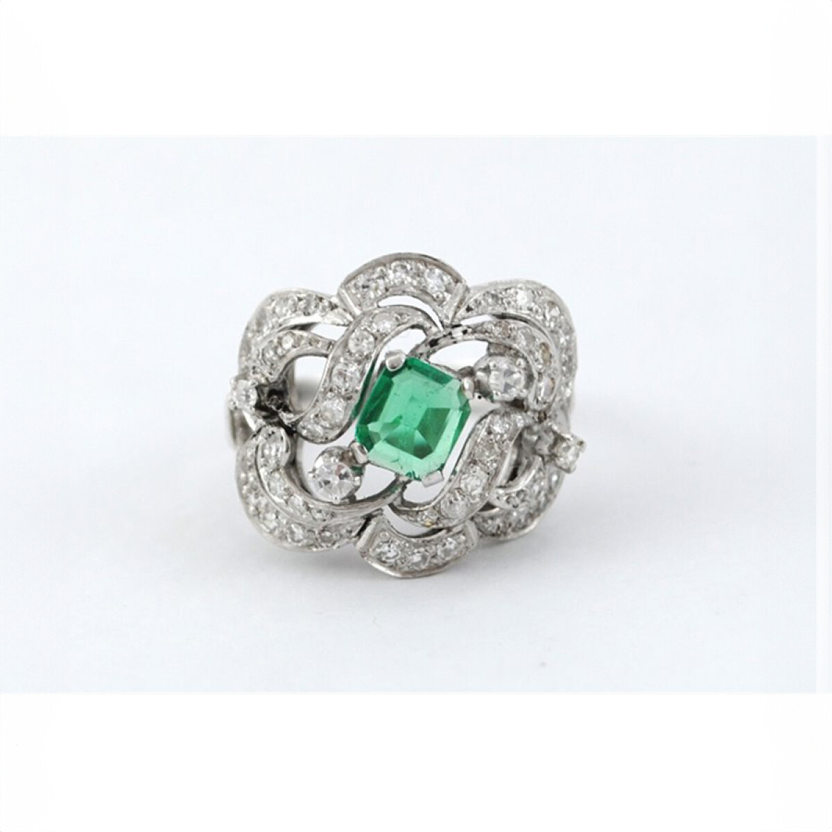Anillo Platino Brillantes Y Esmeralda 