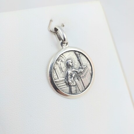 Medalla religiosa de plata 925, Virgen de Santa Rita, diámetro 23mm. Medalla religiosa de plata 925, Virgen de Santa Rita, diámetro 23mm.