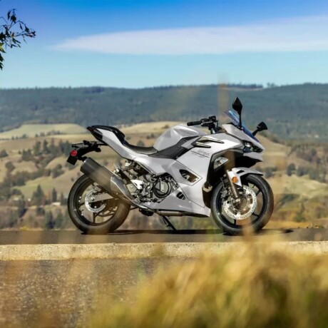 Kawasaki Ninja 500 ABS Blanco