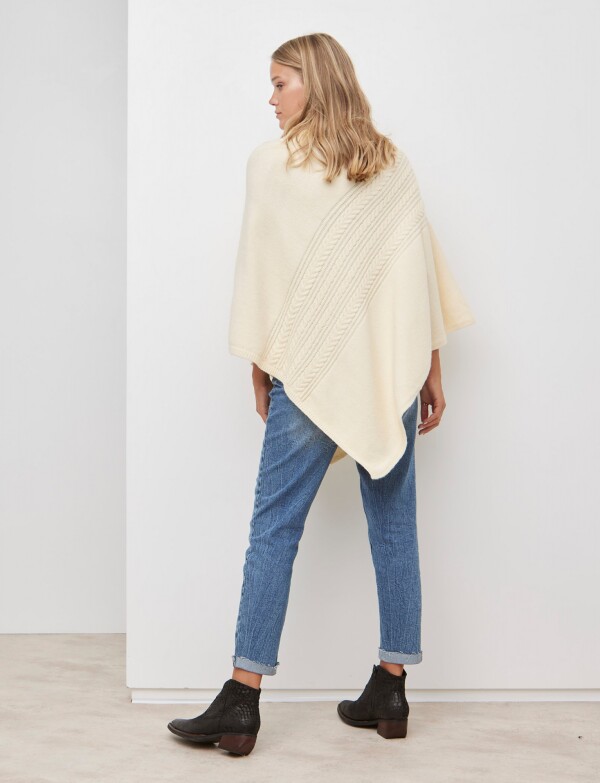 Poncho Trenza BEIGE CLARO