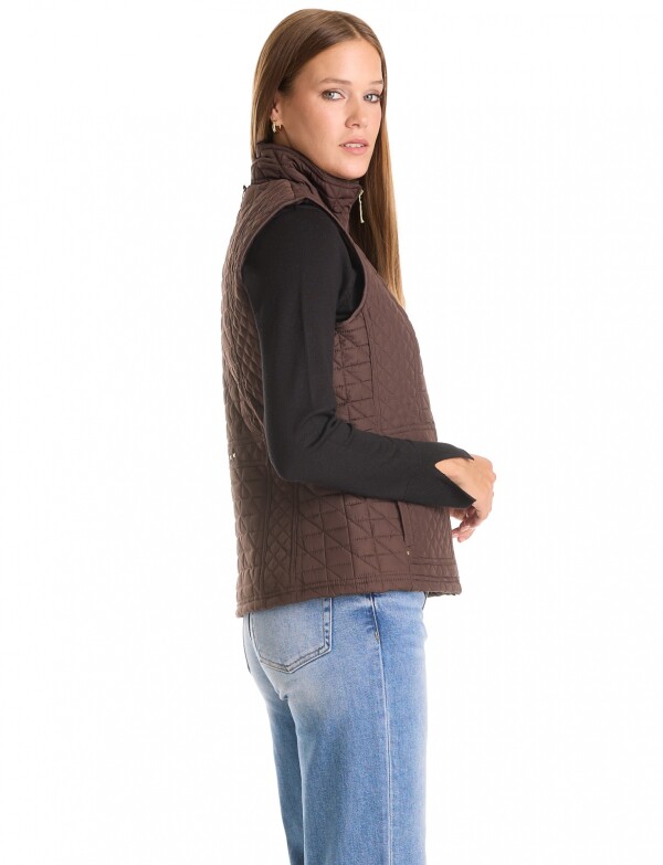 Chaleco Capitoneado Con Forro En Símil Piel MARRON