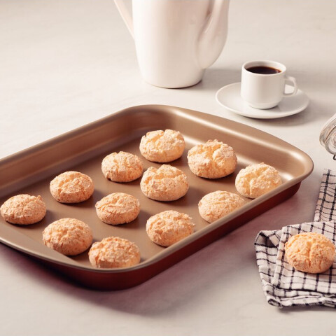 Fuente rectangular llana 34 cm. roja "BRASIL" -TRAMONTINA TR5227