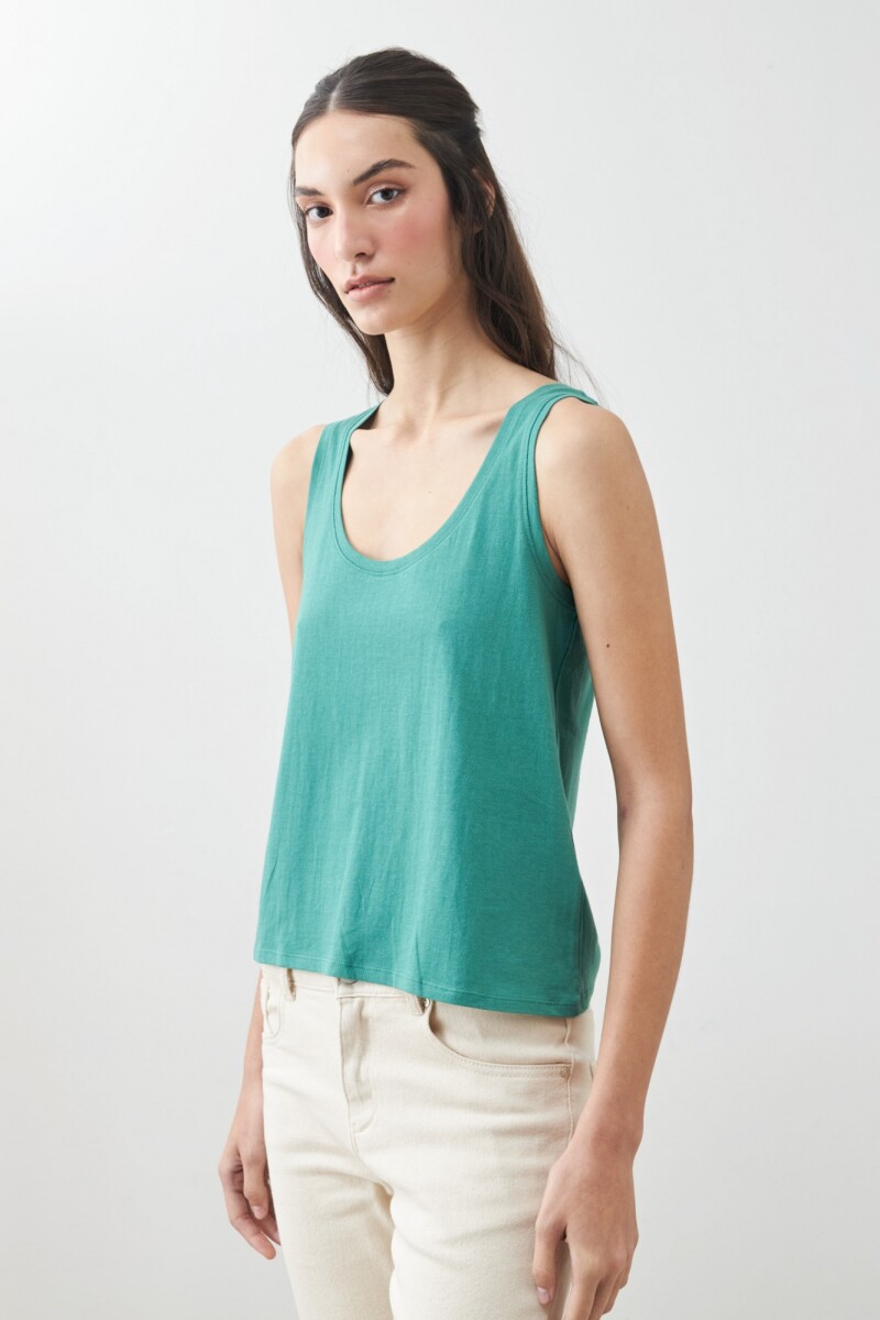 Musculosa escote a la base verde
