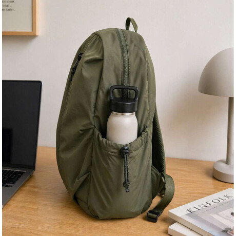 Mochila con bolsillo exterior para viaje Verde