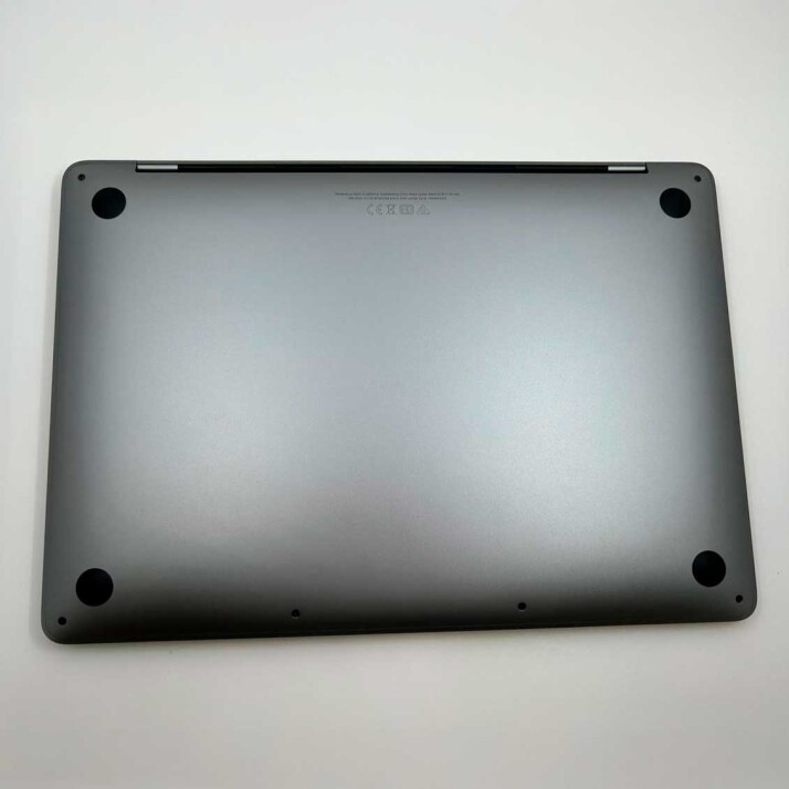 MacBook Pro 13'' 2022 M2 - 16GB RAM 512GB SSD MacBook Pro 13'' 2022 M2 - 16GB RAM 512GB SSD