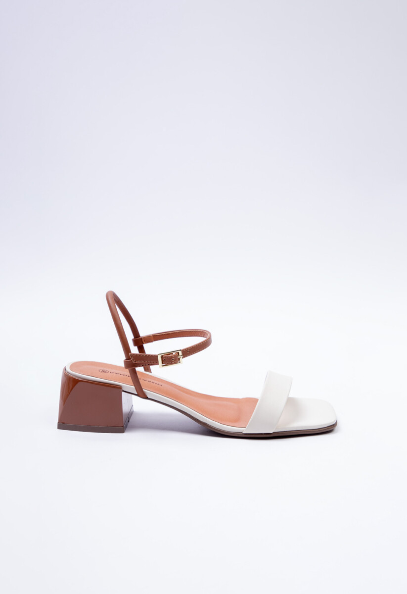 SANDALIA DIAGONALE - Crudo 