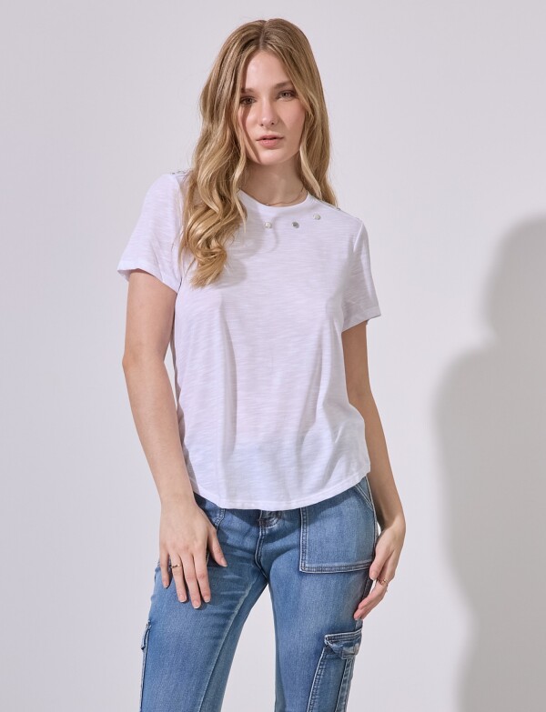 Remera Tachas BLANCO