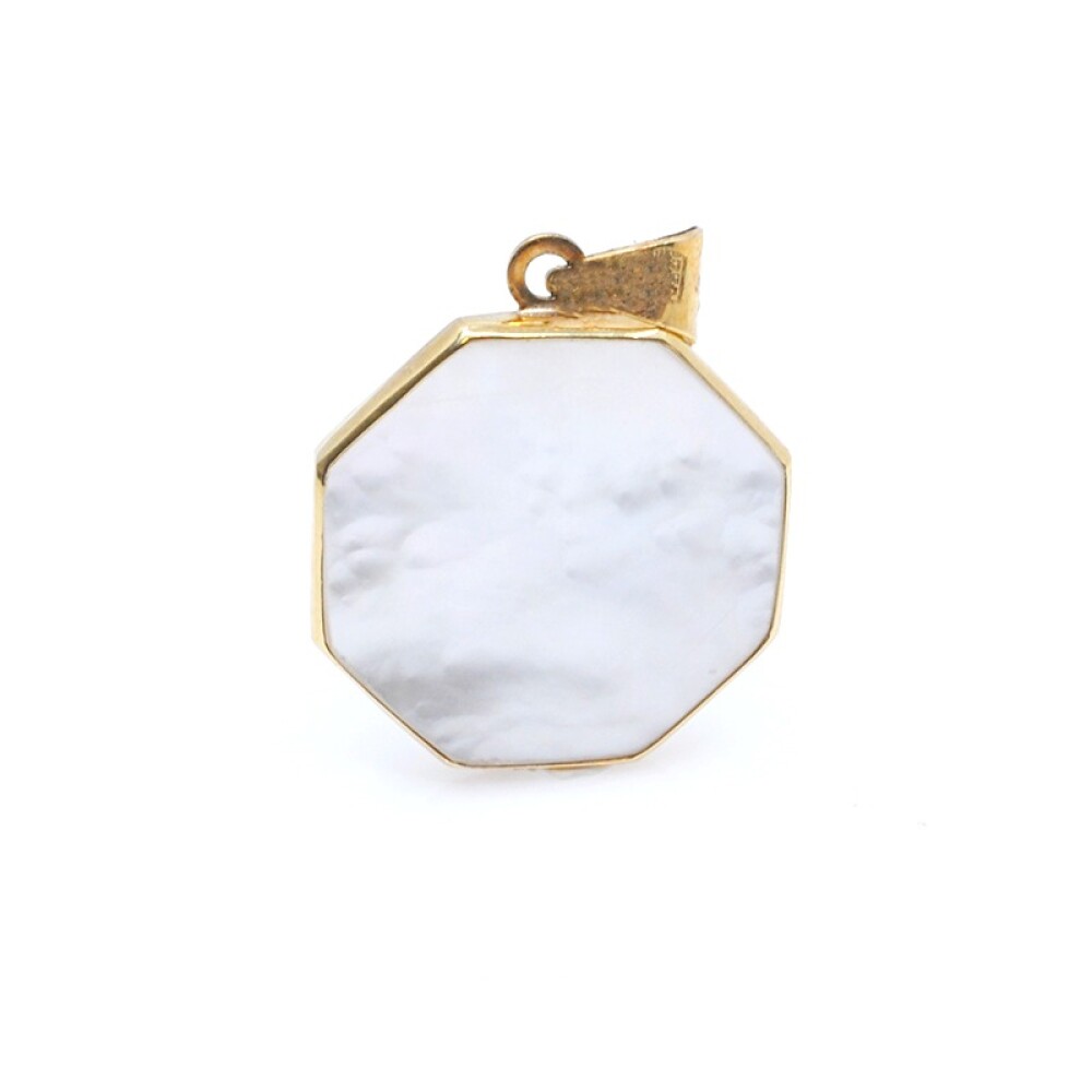 Medalla Octogonal Angelito De Oro 18K Con Nácar Medalla Octogonal Angelito De Oro 18K Con Nácar