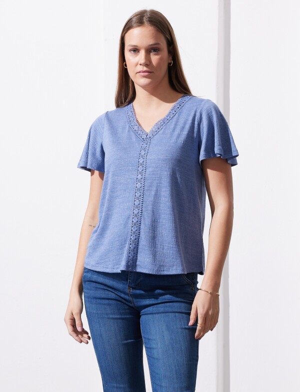 Remera Crochet AZUL