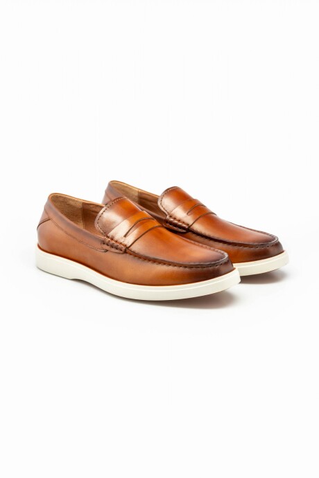 Mocasín cuero Cognac