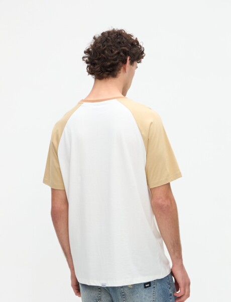 Remera Gero Arena