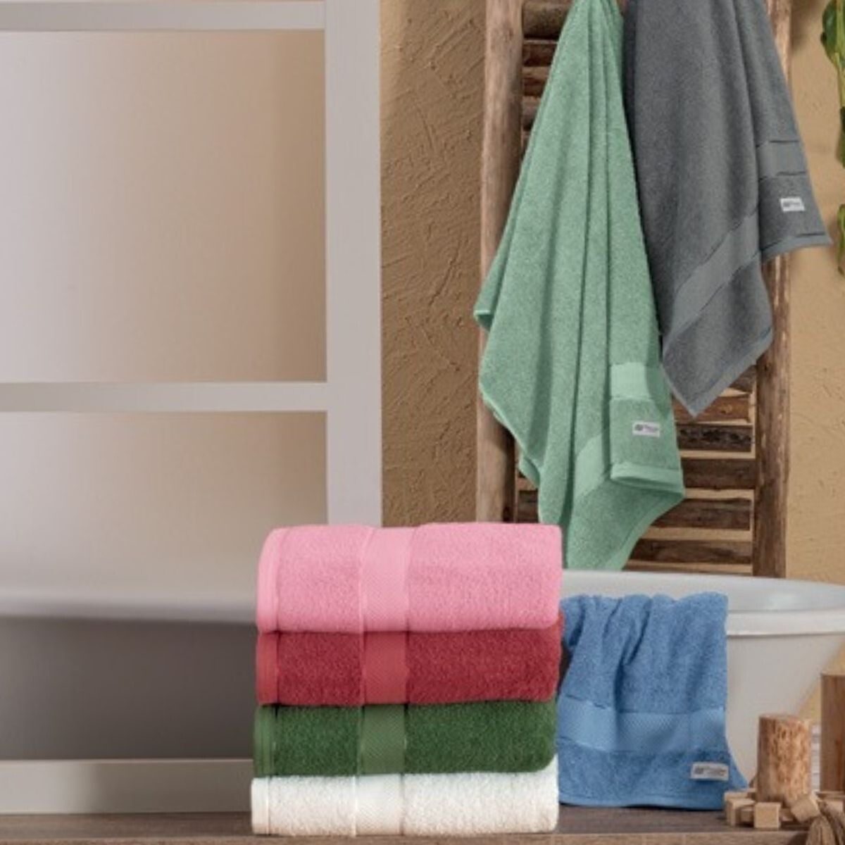 TOALLA DE BAÑO 67X140 - ROJO 