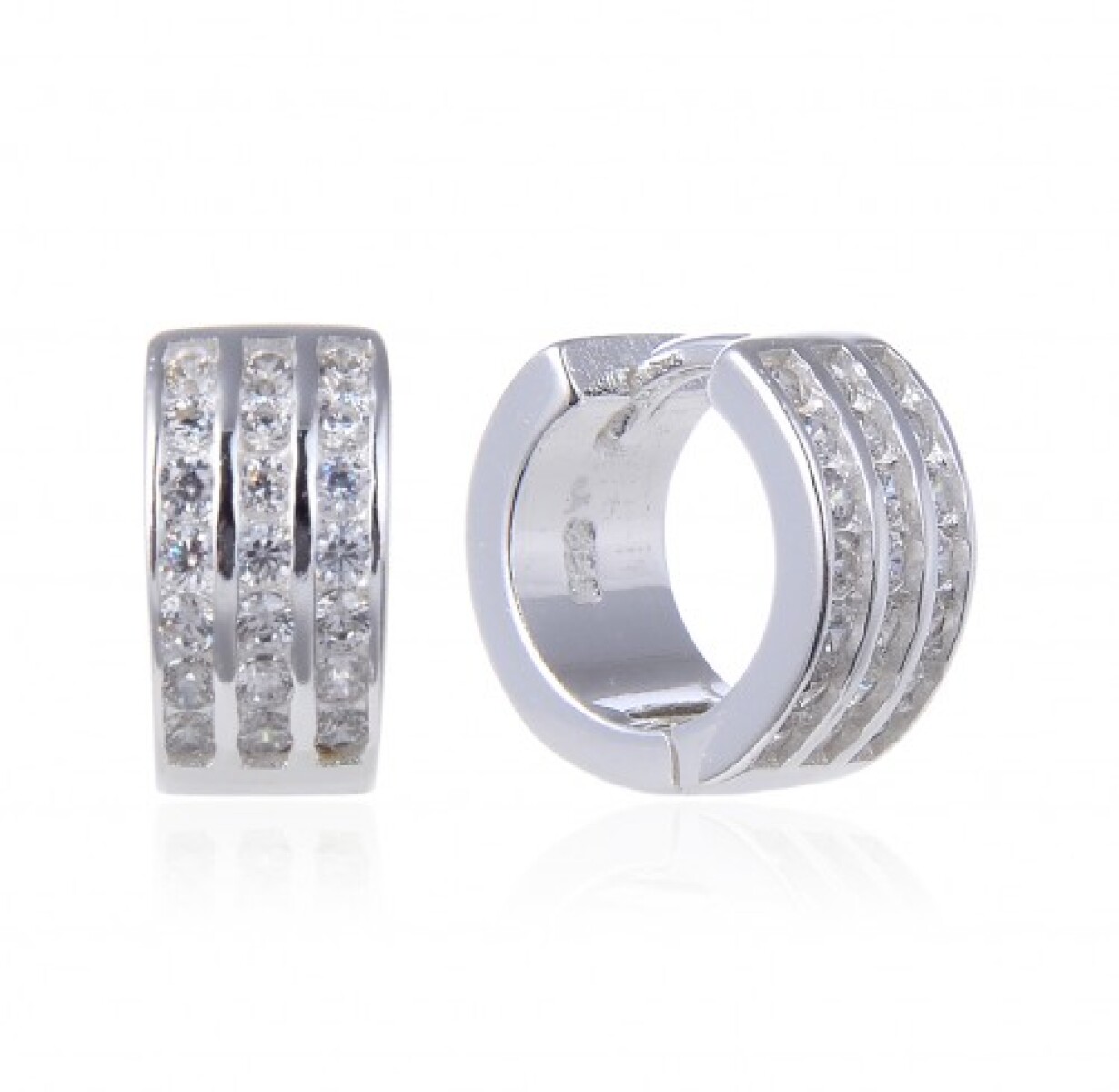 Par de aros de plata 925 con circonias. 