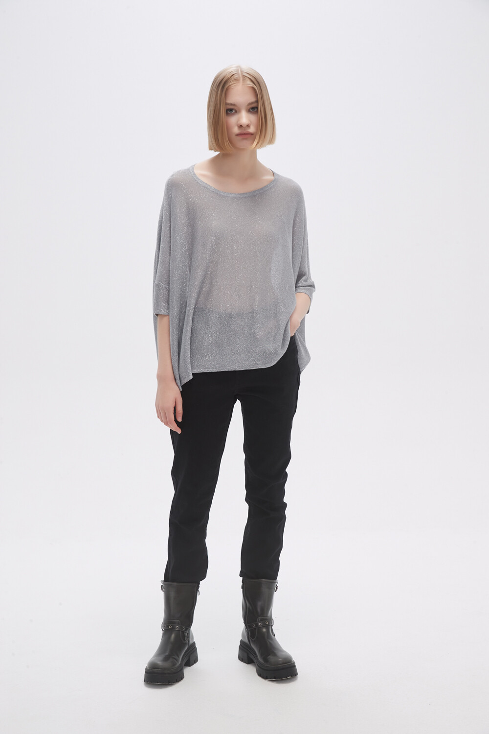 Remera Magnetus Plateado