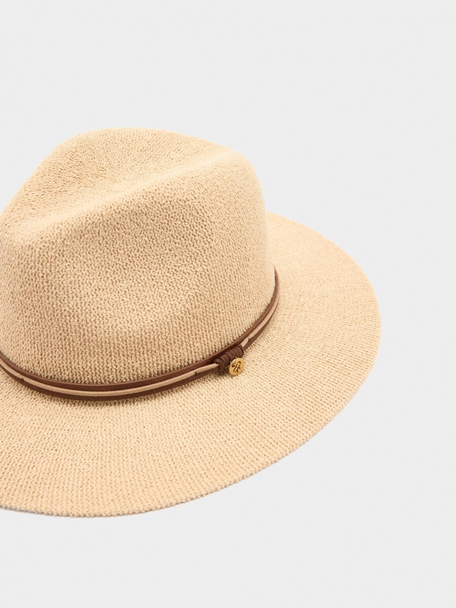 Sombrero De Punto Con Cintos Efecto Piel natural