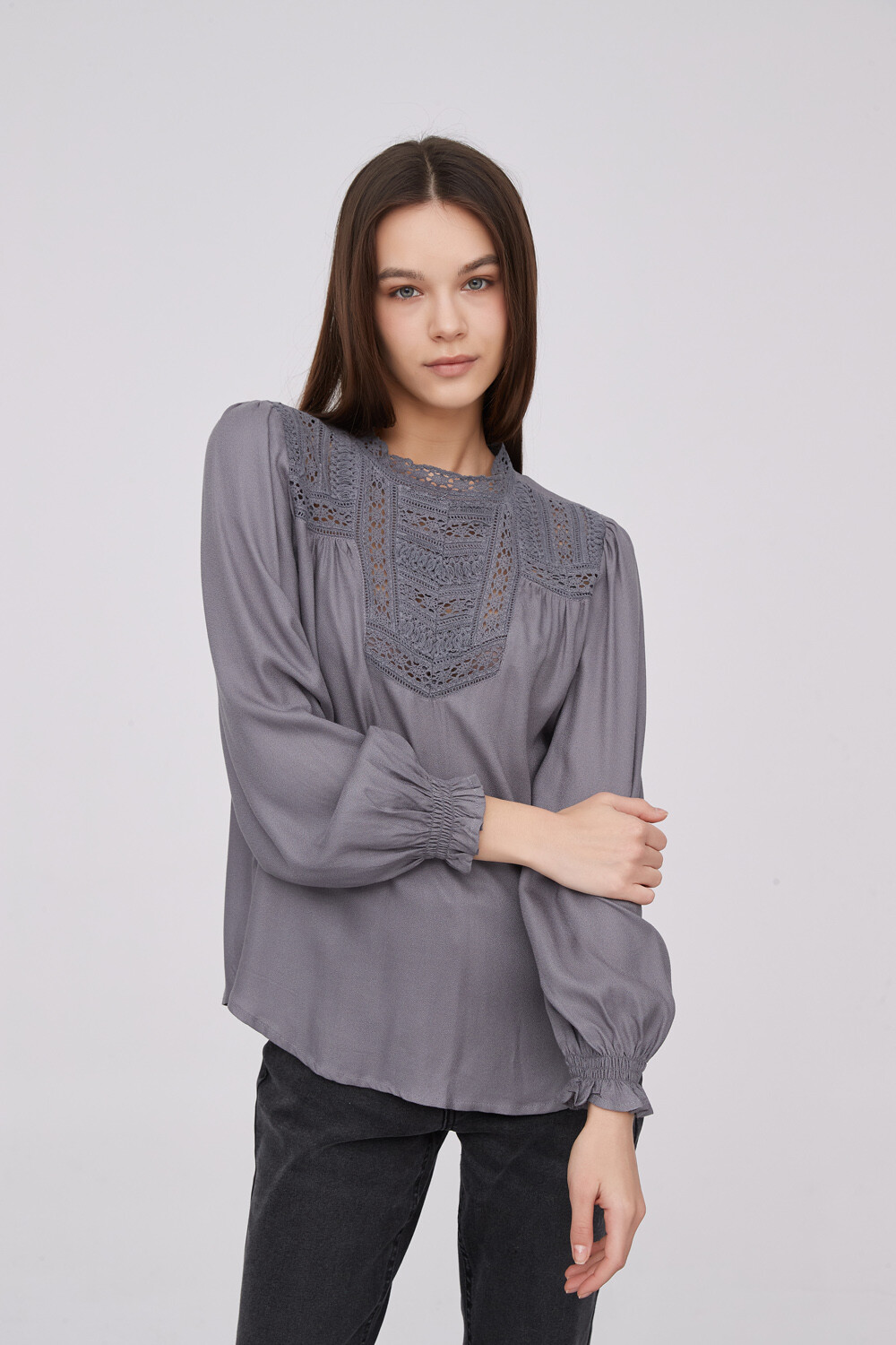 Blusa Anjelika Gris Topo