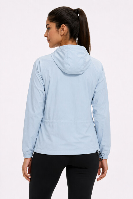 Campera Cortaviento Celeste