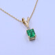 Colgante oro 18k con esmeralda y 3 brillantes Colgante oro 18k con esmeralda y 3 brillantes