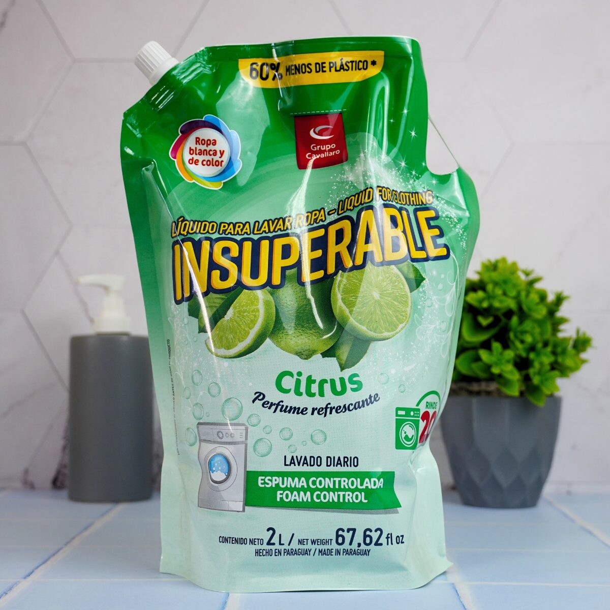 Detergente líquido para ropa Insuperable citrus 2L 