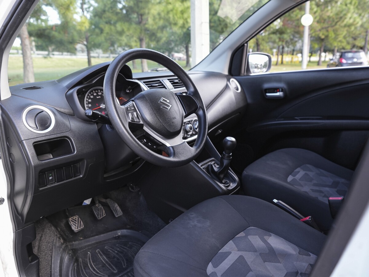 Suzuki Celerio 1.0 GL con Ficha Oficial | Permuta / Financia Suzuki Celerio 1.0 GL con Ficha Oficial | Permuta / Financia