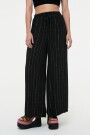 PANTALON RELAXED Negro