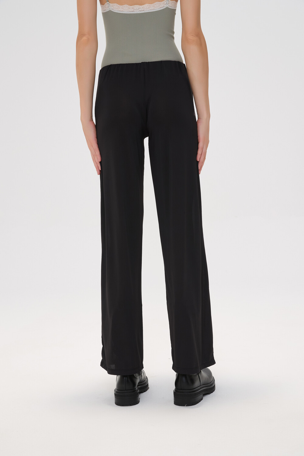 Pantalon Krung Negro
