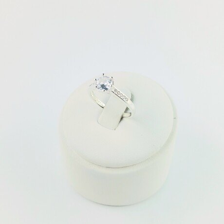 Anillo de plata 925 con circonia, Cintillo. Anillo de plata 925 con circonia, Cintillo.