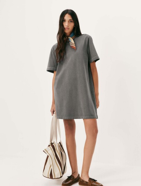 VESTIDO BÁSICO MANGA CORTA GRIS