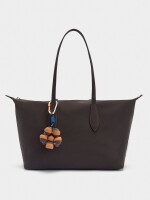 Bolso Shopper Textura Suave Con Colgante marron