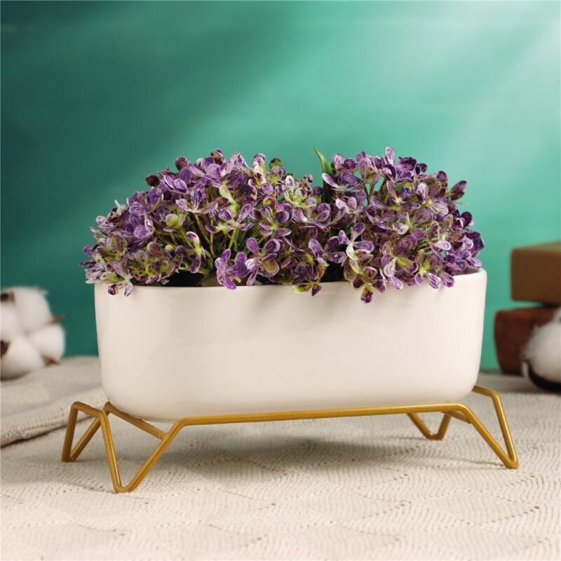 MACETA CERAMICA C/BASE 17x9x9CM BLANCO/DORADO MACETA CERAMICA C/BASE 17x9x9CM BLANCO/DORADO