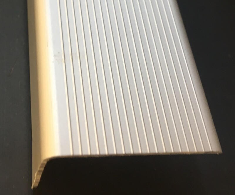 ANGULO ALUMINIO NP ANGULO ALUMINIO 3X1CM NATURAL NP1257CT