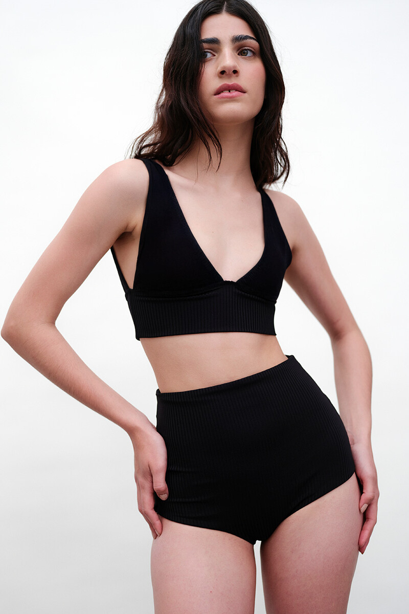 Top Liberdade – Bikini de tejido italiano con filtro UV+50 Negro