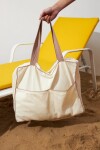Bolso con vivos en contrastes beige