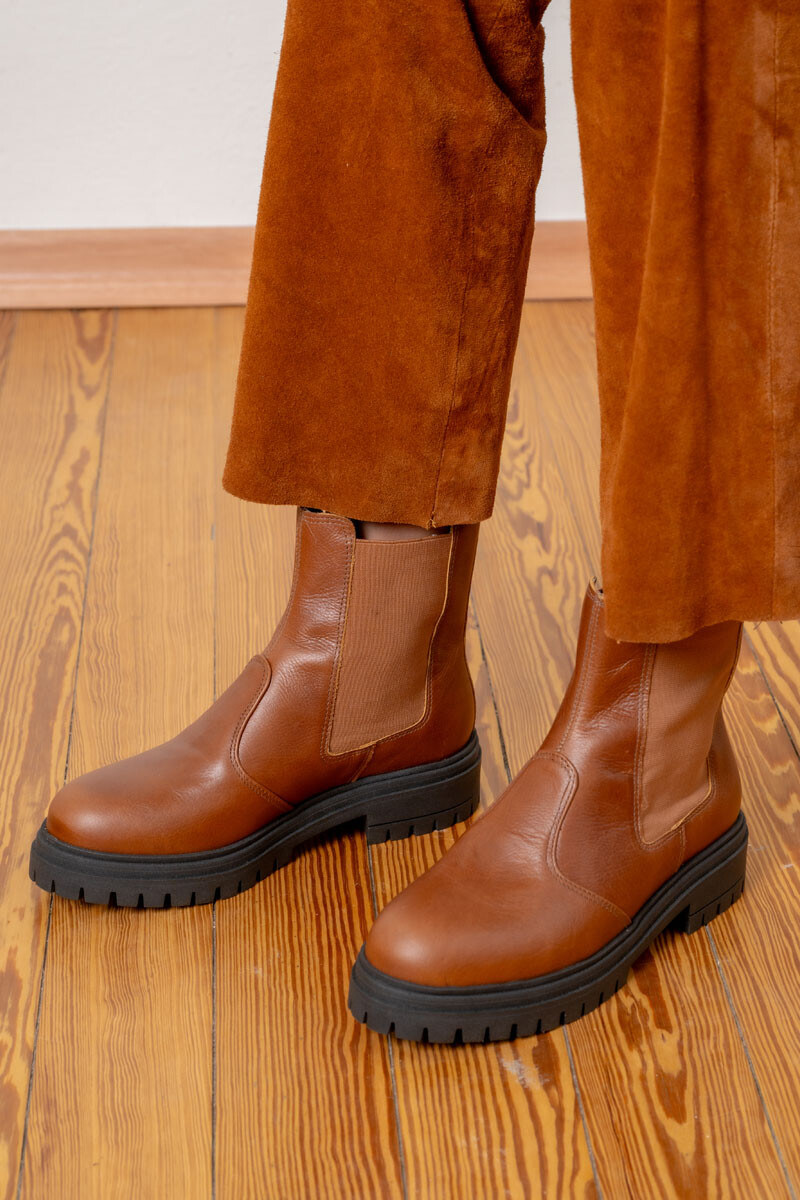 Bota terra Suela