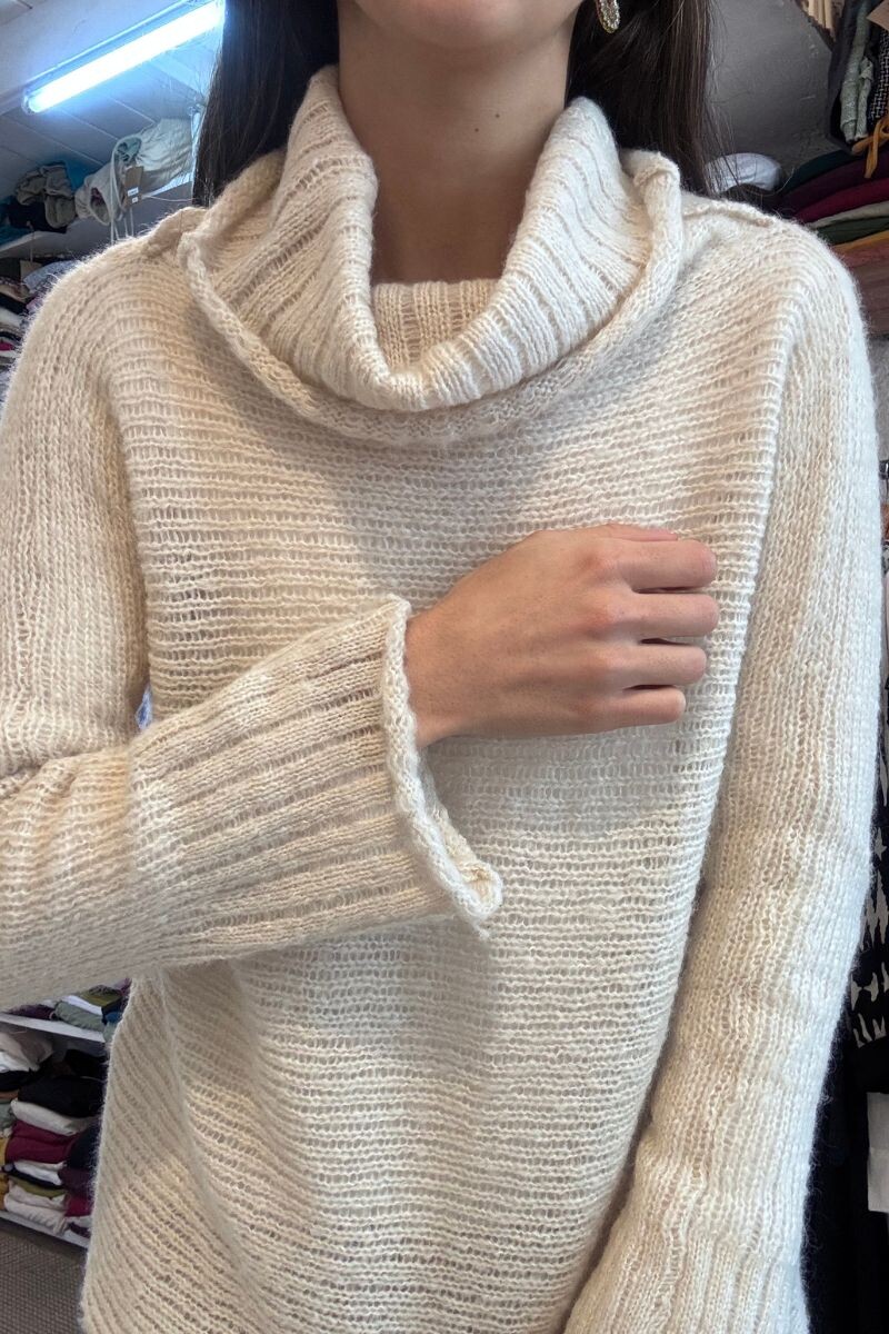 Buzo cuello de lana Crudo