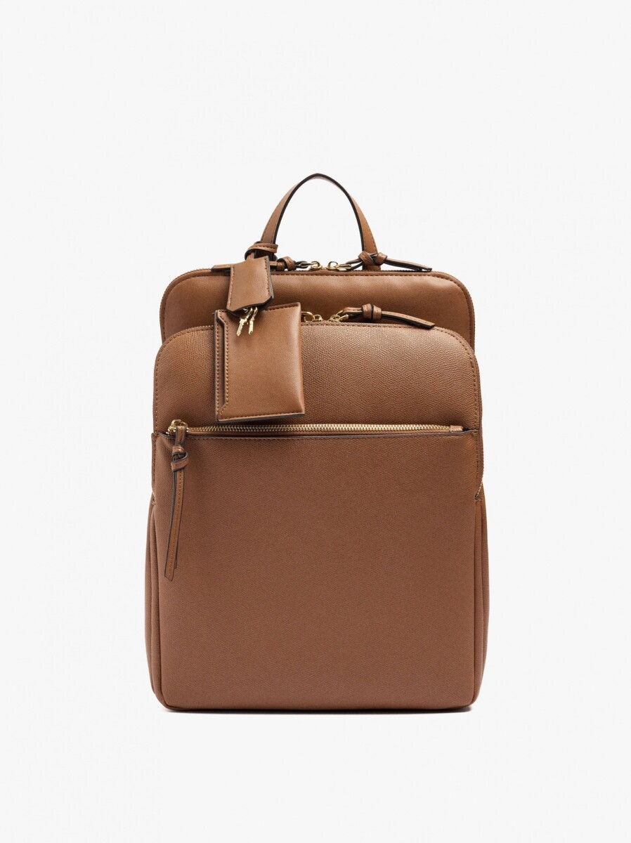 Mochila Para Portátil 15" Con Penduro - camel 