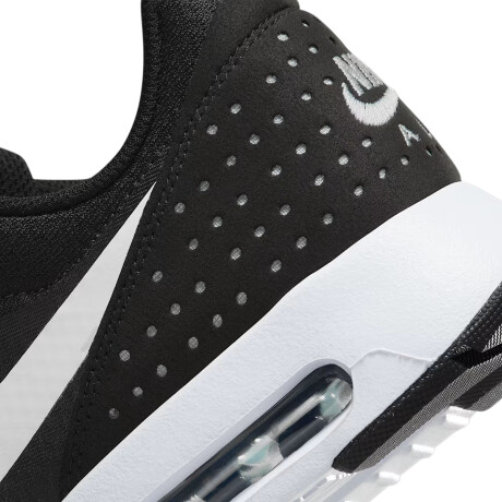 NIKE AIR MAX TAVAS Black & White