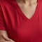 Remera escote v dama Roja