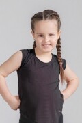 Remera Deportiva para Niñas. Negro