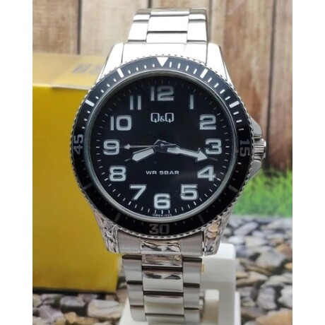 Reloj Análogo Q&Q QB64J225Y Resistente Al Agua Reloj Análogo Q&Q QB64J225Y Resistente Al Agua
