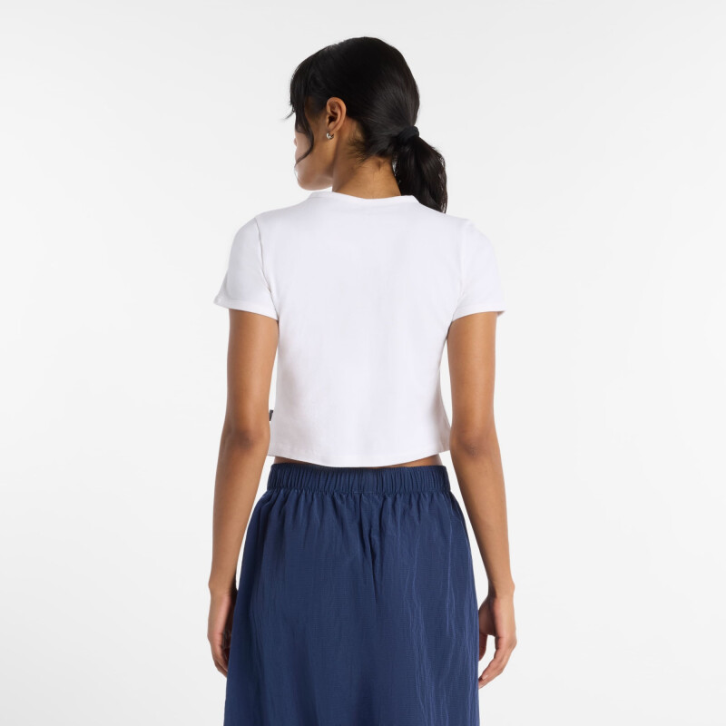 REMERA New Balance WOMAN SHIRT MUJER WT61Y33QWT Blanco