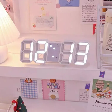 Reloj Digital Blanco 3d Sc
