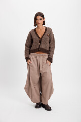 Pantalon Versatil Beige