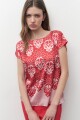 Blusa con estampa bicolor rojo