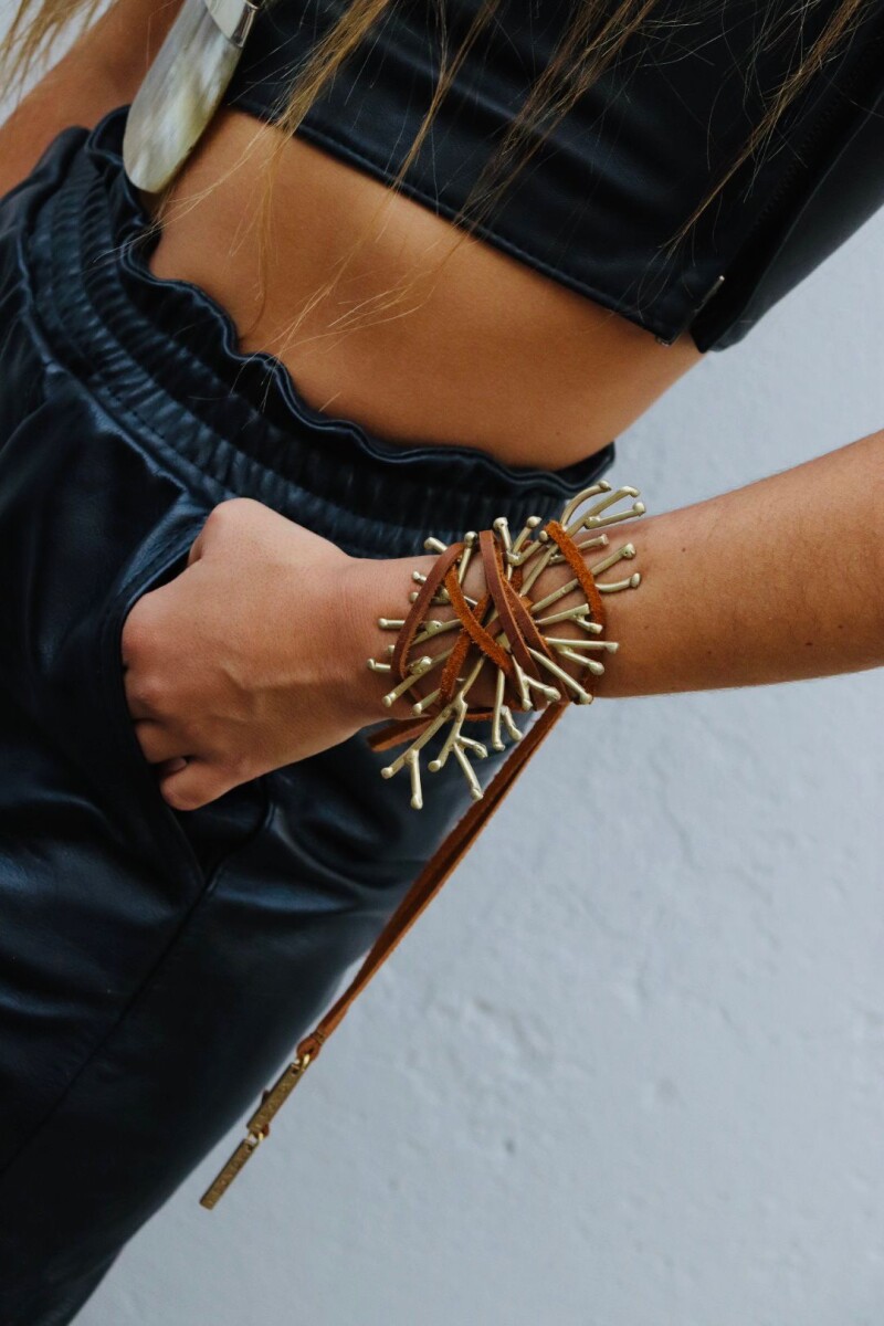 Pulsera Root 
